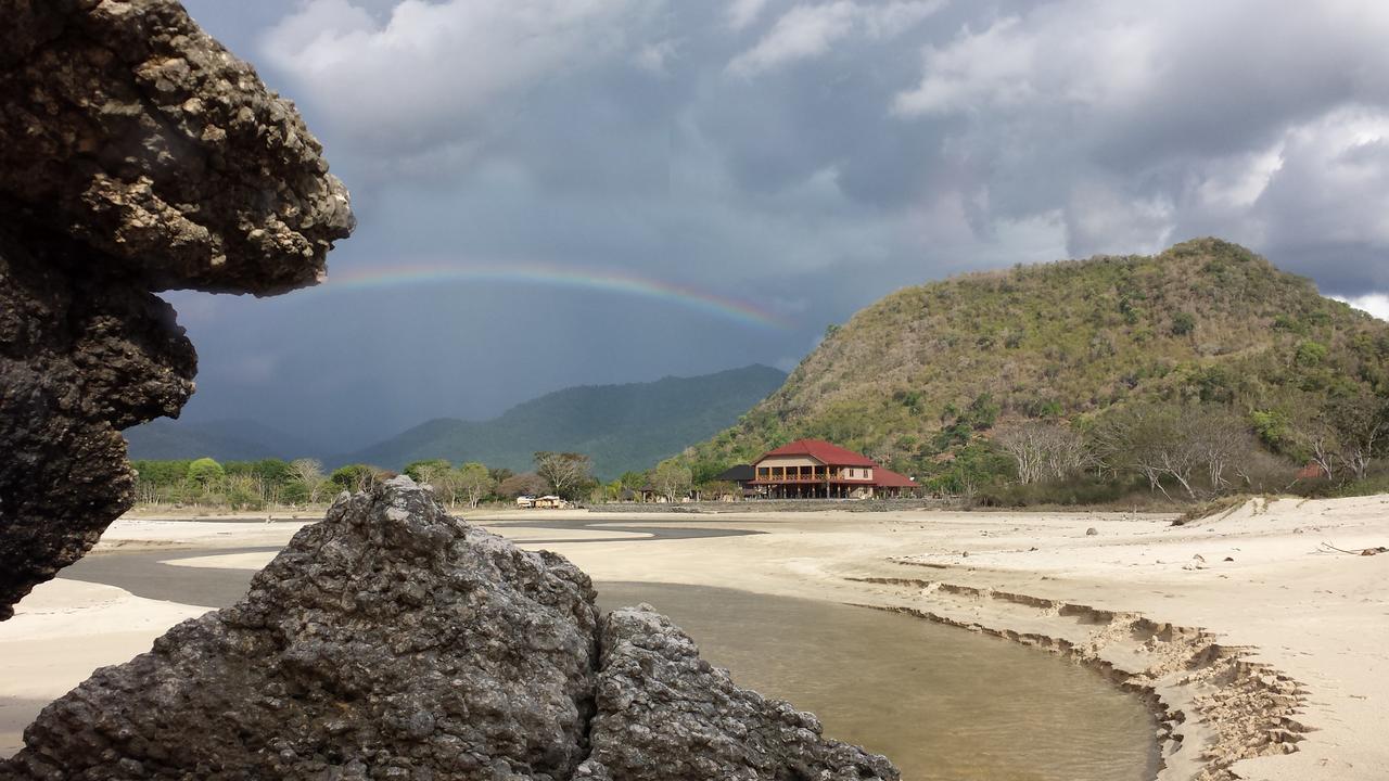 Villa Surga Sumbawa Sekongkang 外观 照片