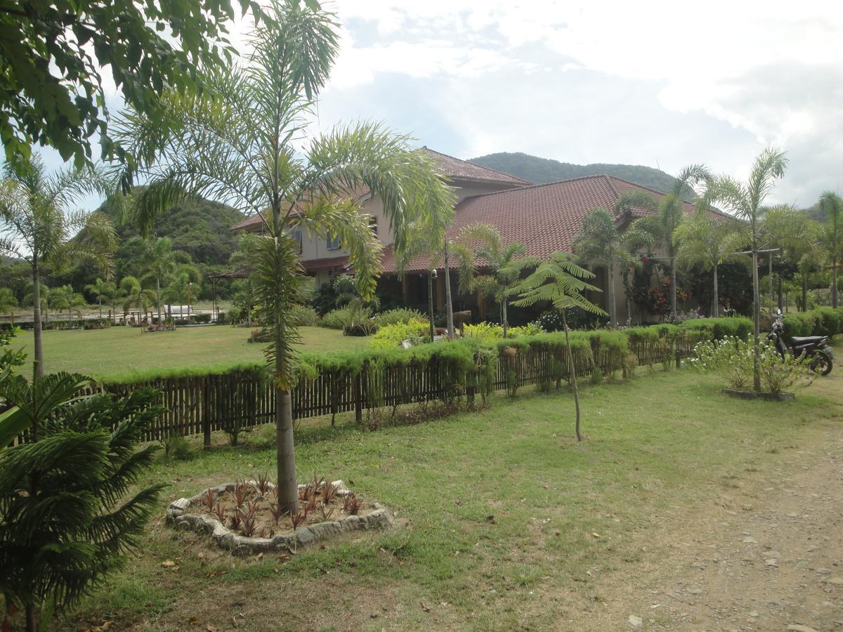 Villa Surga Sumbawa Sekongkang 外观 照片